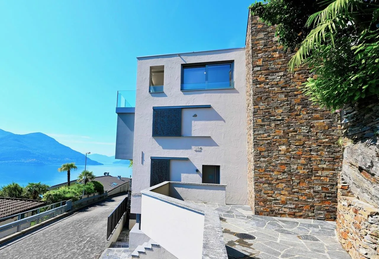 Ronco sopra Ascona - Modernes Tessiner-Haus