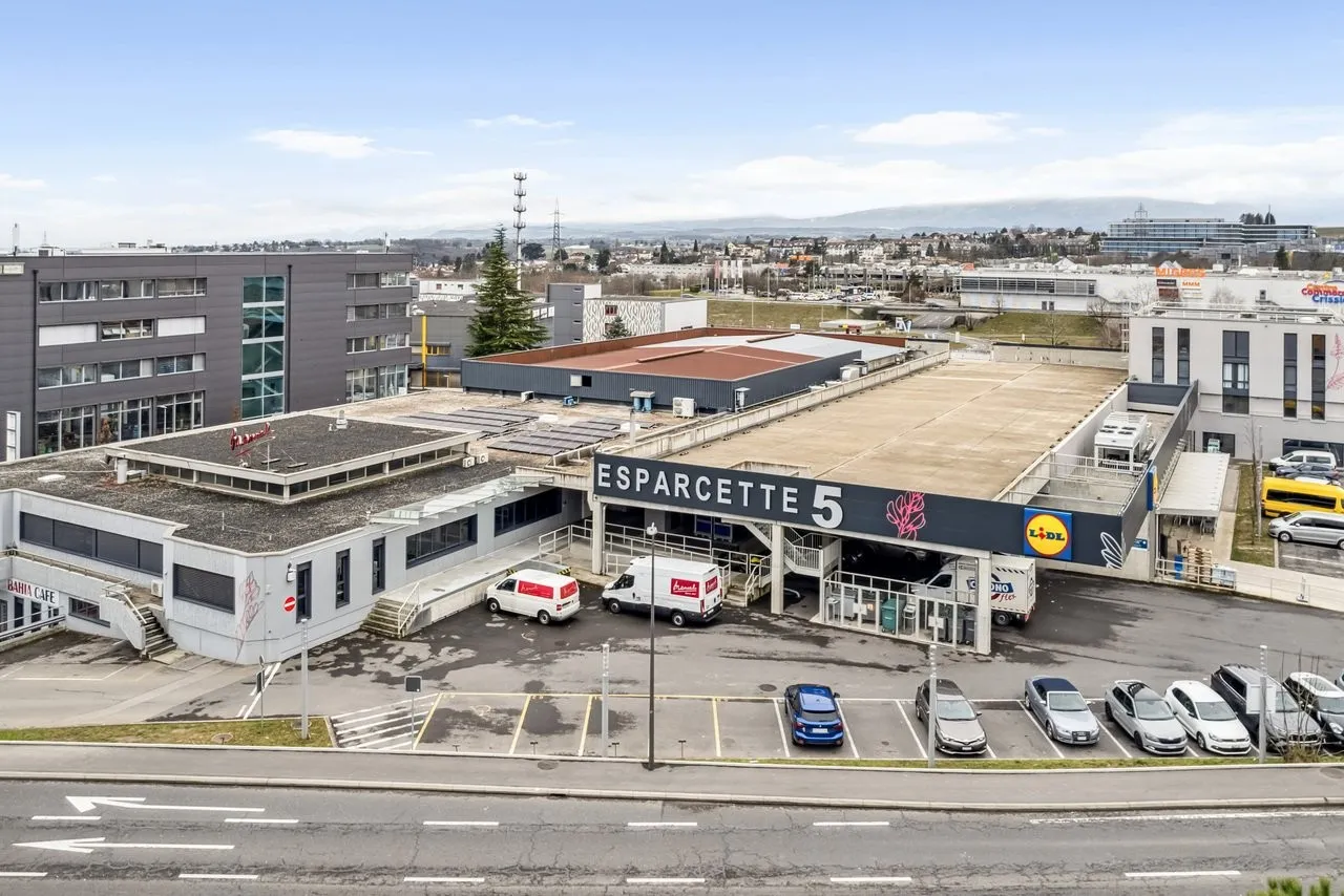 Dépôt de 218m² à louer - quai de chargement - Esparcette 5, Crissier