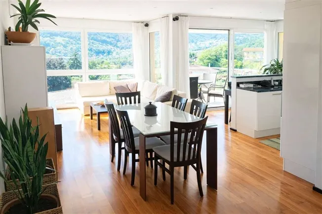 Cadro - Lugano
Moderne 4,5-Zimmer-Wohnung