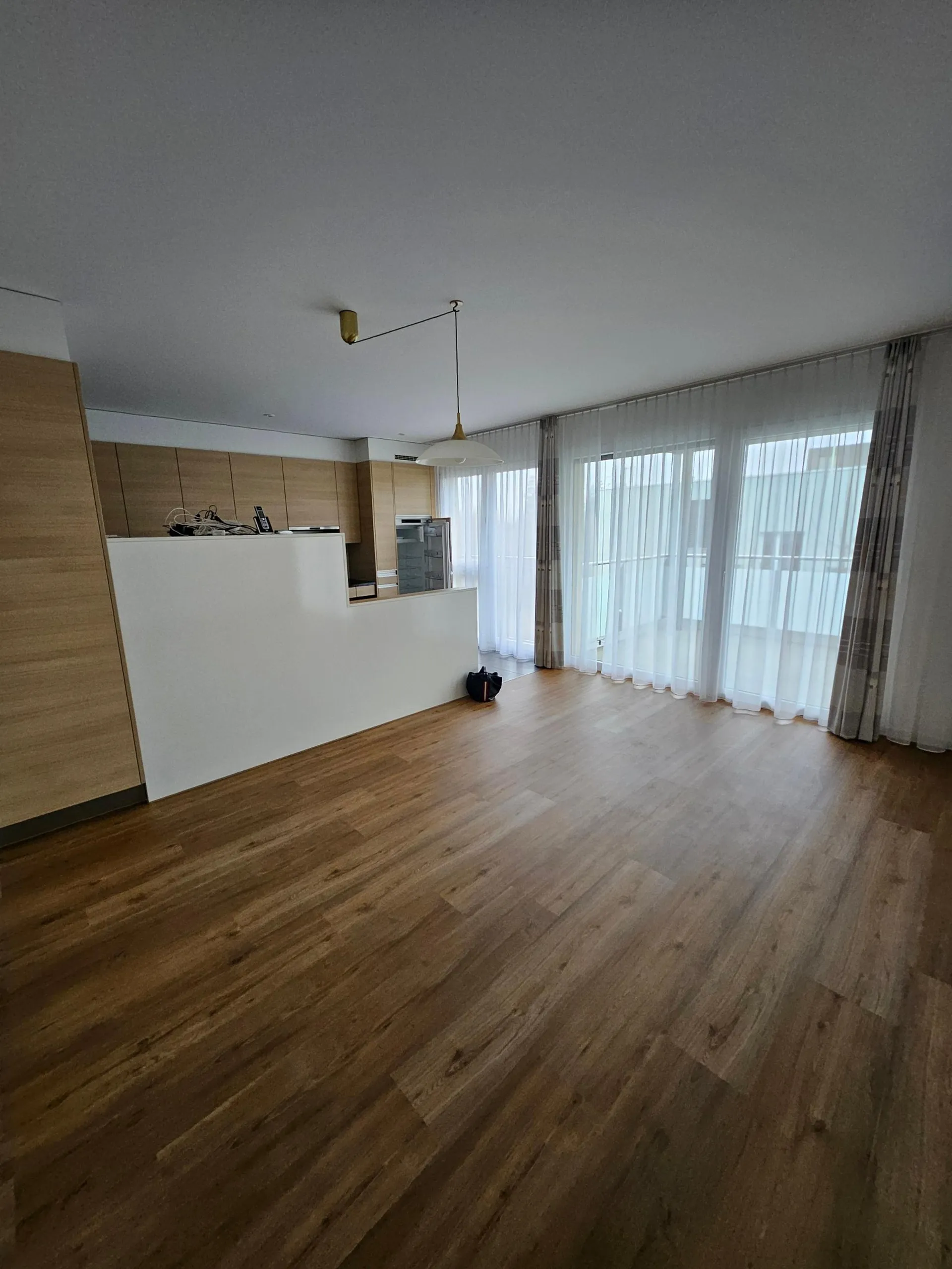 Grosse lichtdurchflutete  4.5 Zi Wohnung im Zentrum Oensingen