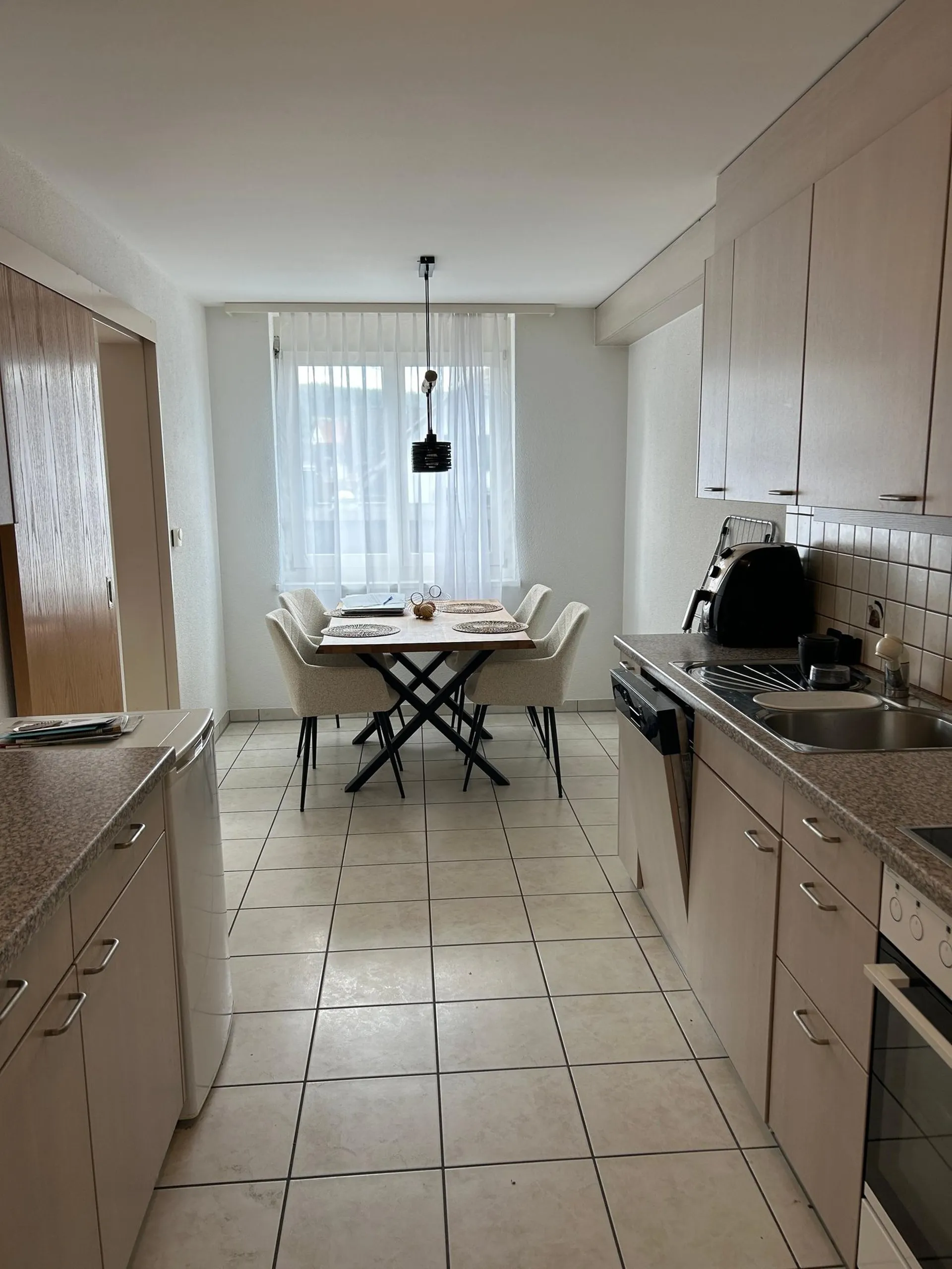 Stilvolle 4.5-Zimmer-Wohnung im 1. Obergeschoss zu vermieten