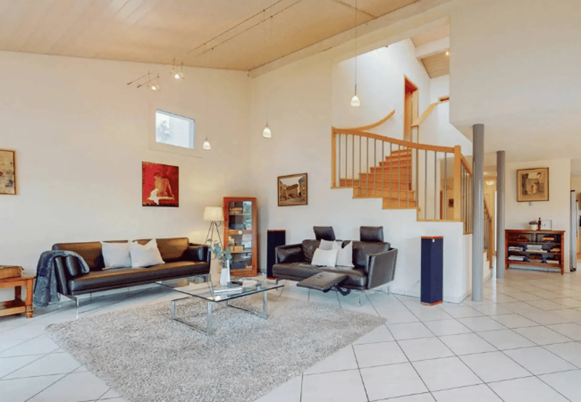 Maison individuelle 7,5 pièces à Corjolens – volumes généreux, bel extérieur avec piscine