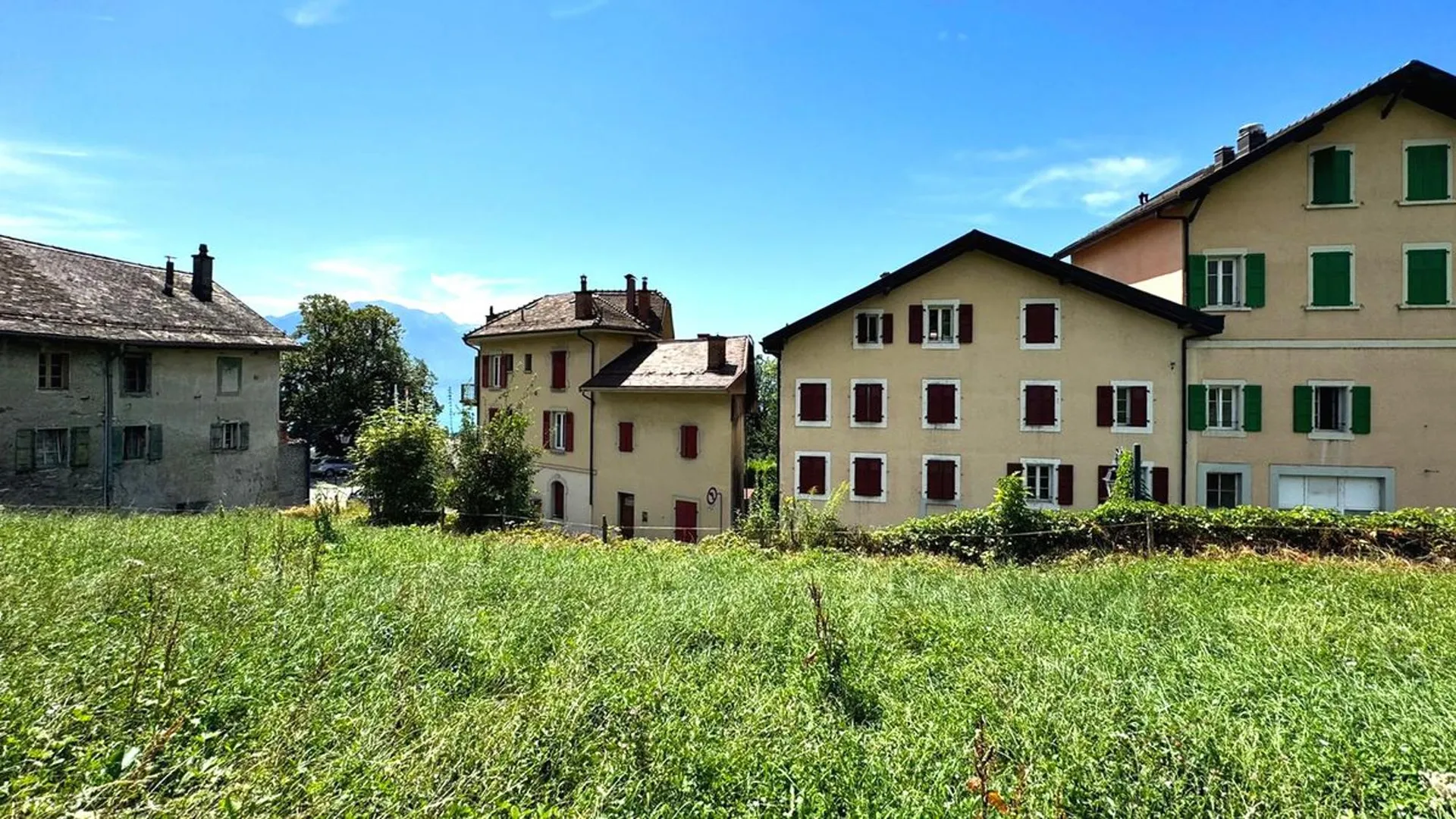 Superbe rez-de-jardin rénové - Alliez confort moderne et écologie