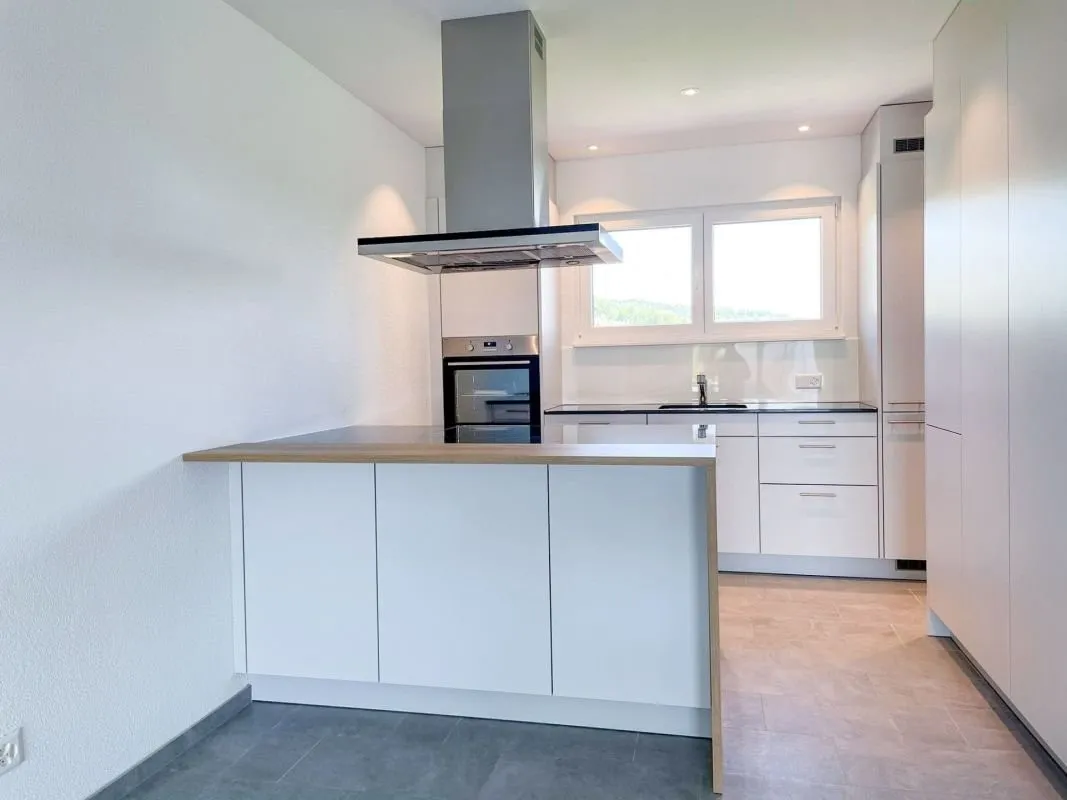 Exklusive 3½-Zimmer-Gartenwohnung an bester Lage in Reitnau!
