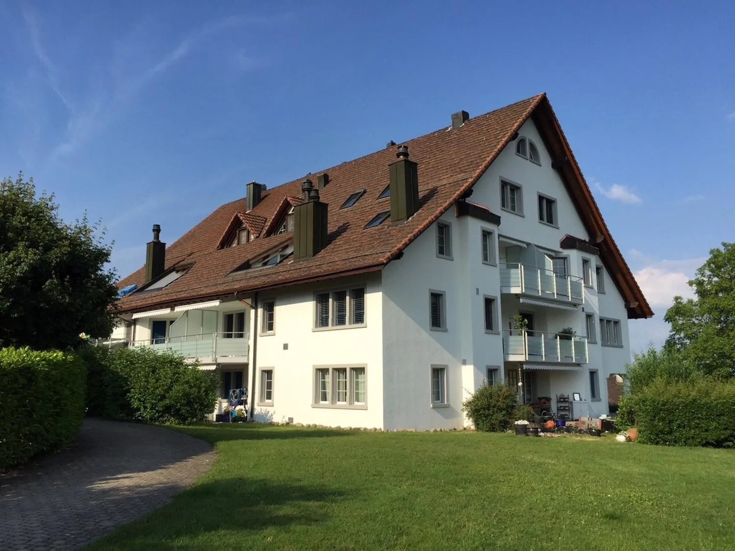 Modern 5.5-room maisonette apartment