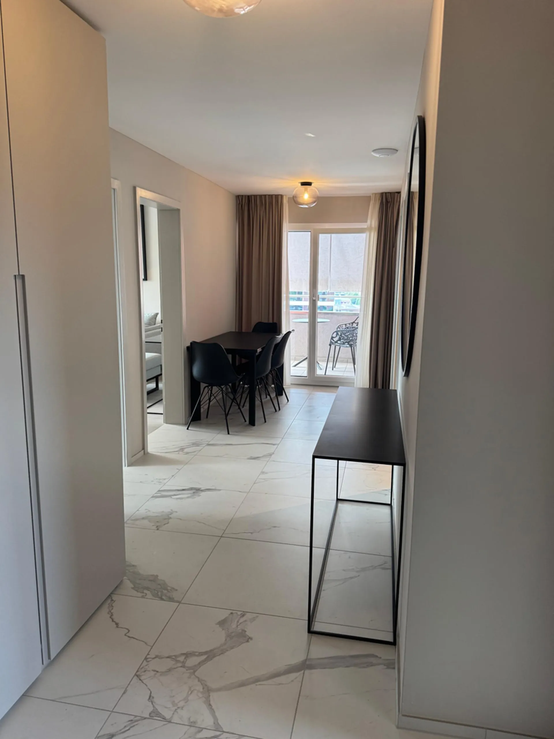 Möblierte 4.5-Zimmer-Wohnung zu vermieten