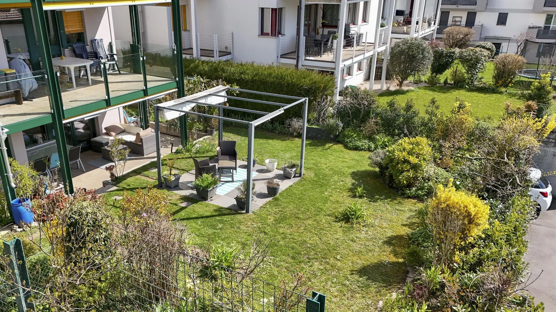 Charmant duplex avec jardin et vue sur lac et montagnes
