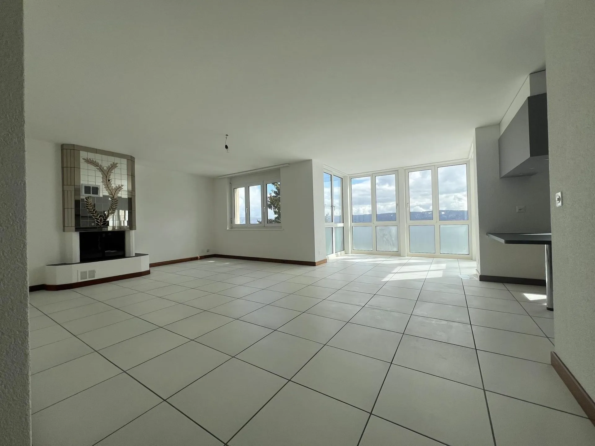 Magnifique appartement de 4.5 pièces rénové à louer aux Hauts-Geneveys