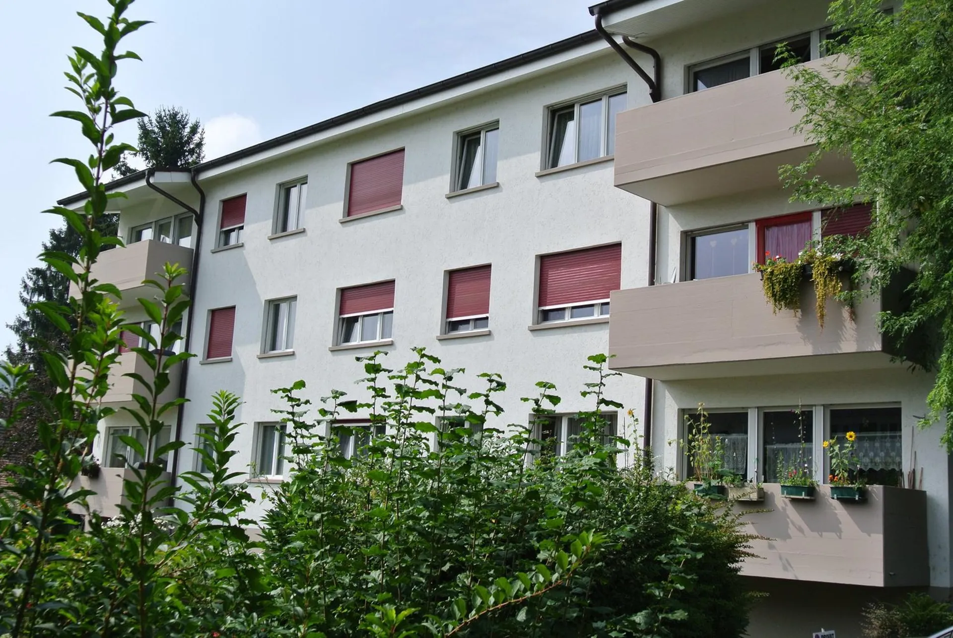 Nähe Dorfkern, Schulen und Naherholungsgebiet