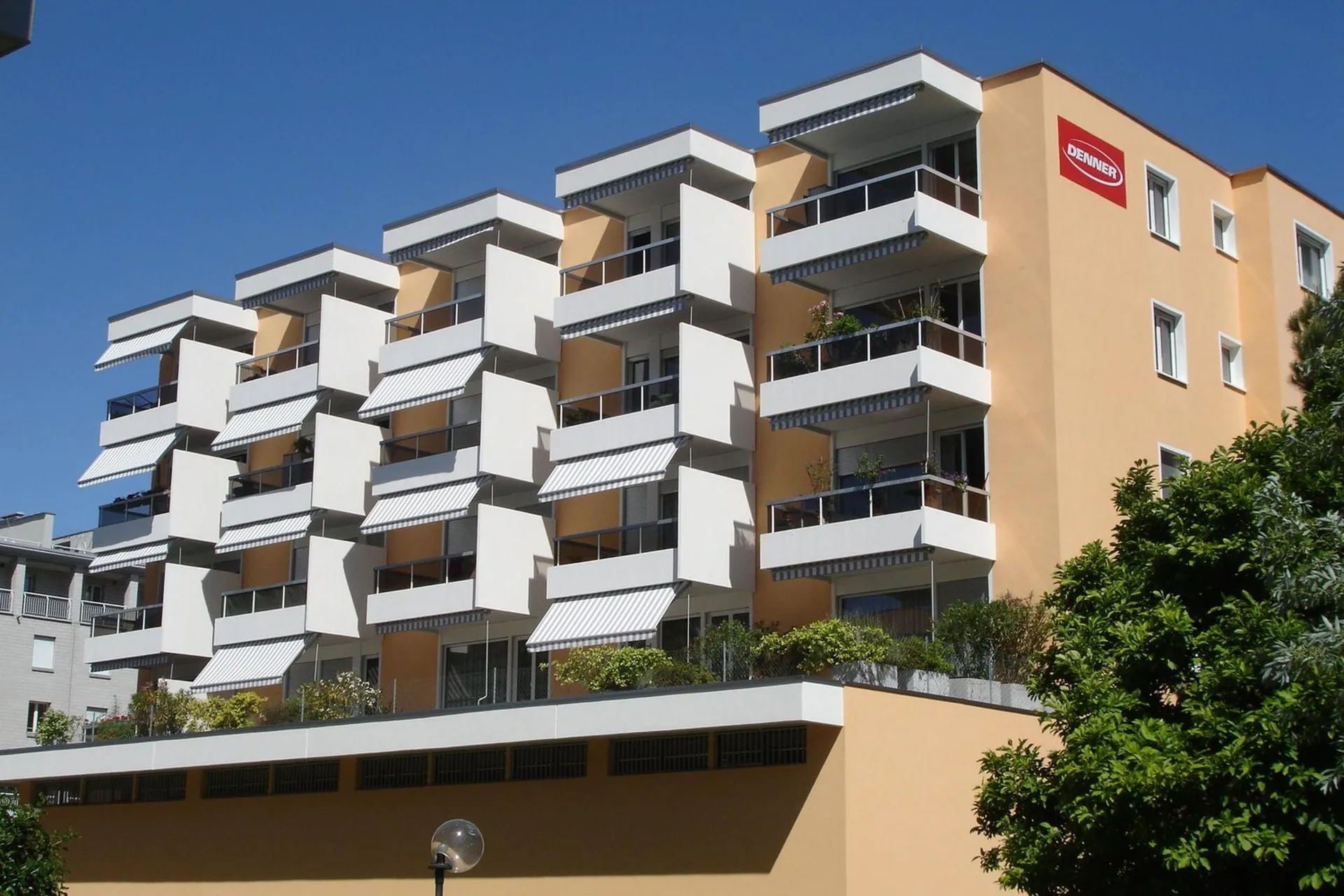 Losone - Affittiamo monolocale grazioso con grande terrazza