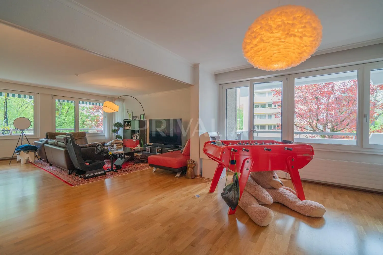 Magnifique appartement traversant dans un environnement verdoyant a...