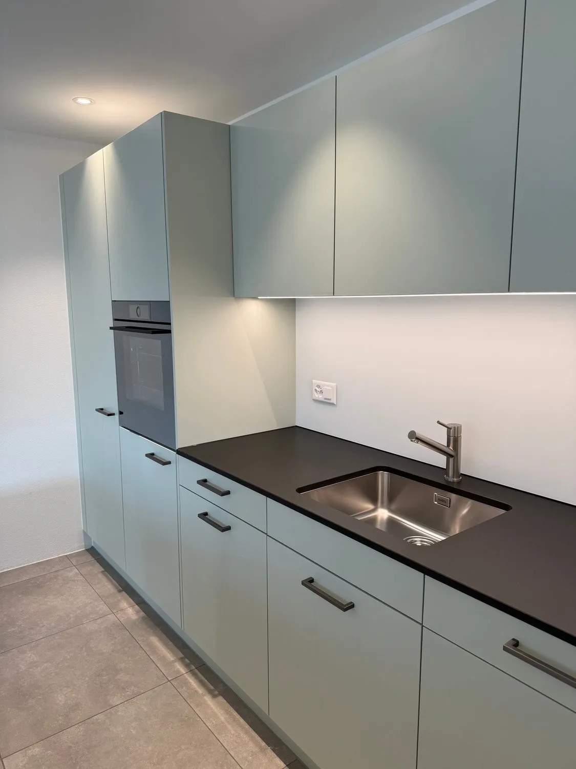 Charmante 2.5-Zimmer-Wohnung in Seenähe