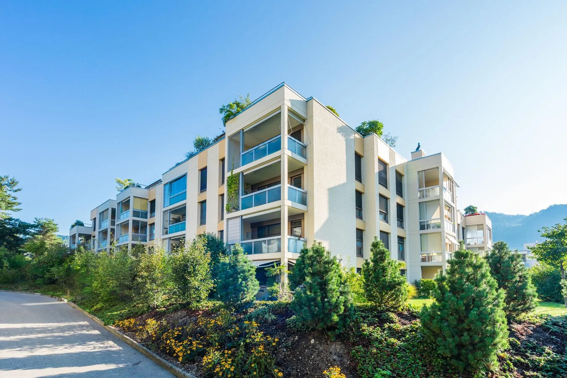 3.5-Zimmer-Wohnung mit Balkon und Einstellplatz in Bolligen