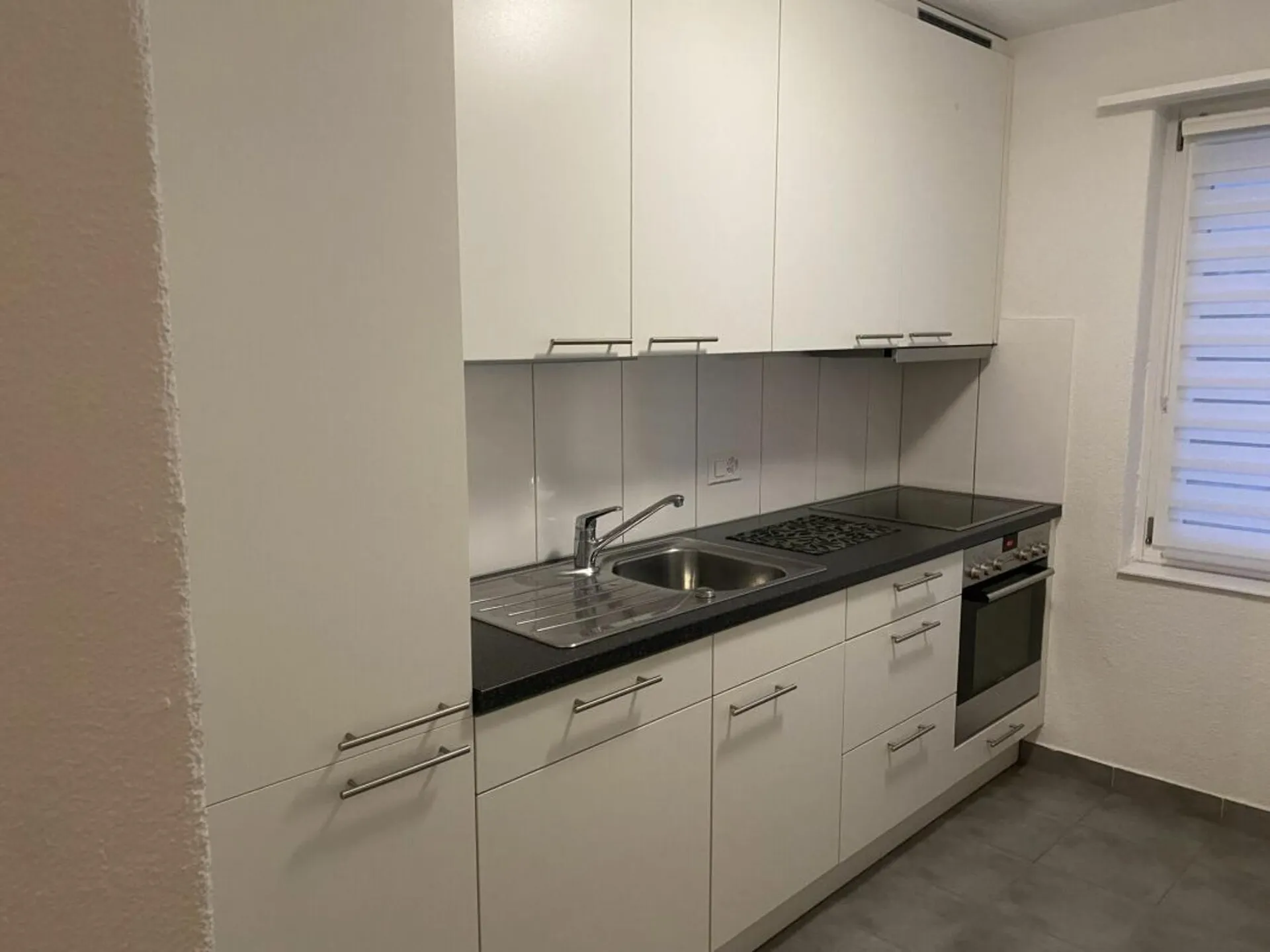 grosse 4 Zimmerwohnung