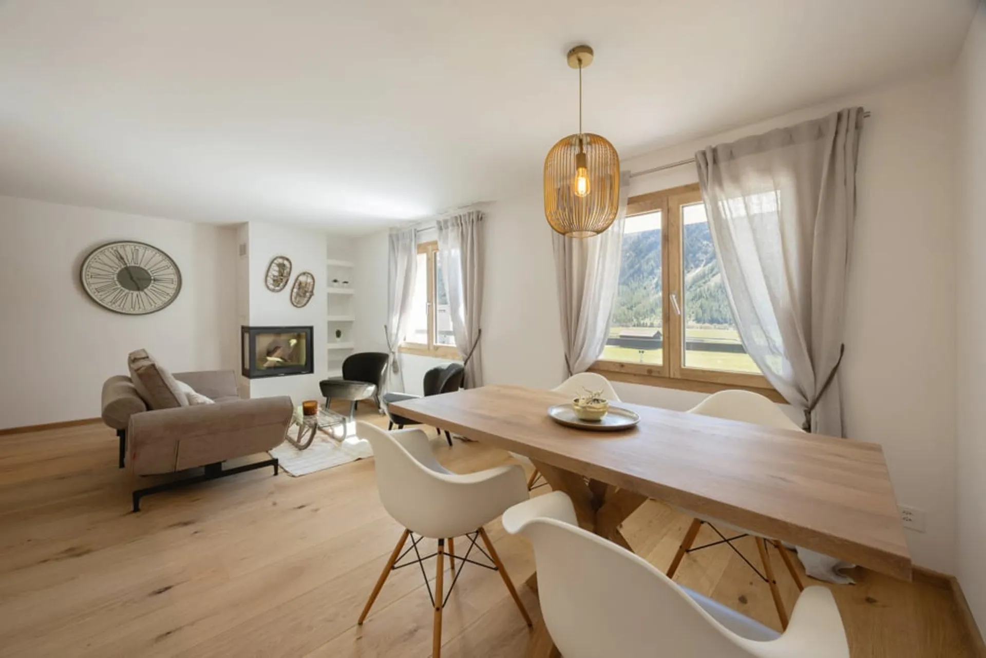 Luxuriöse 3.5-Zi-Whg mit Panoramasicht im 1. OG - Erstbezug