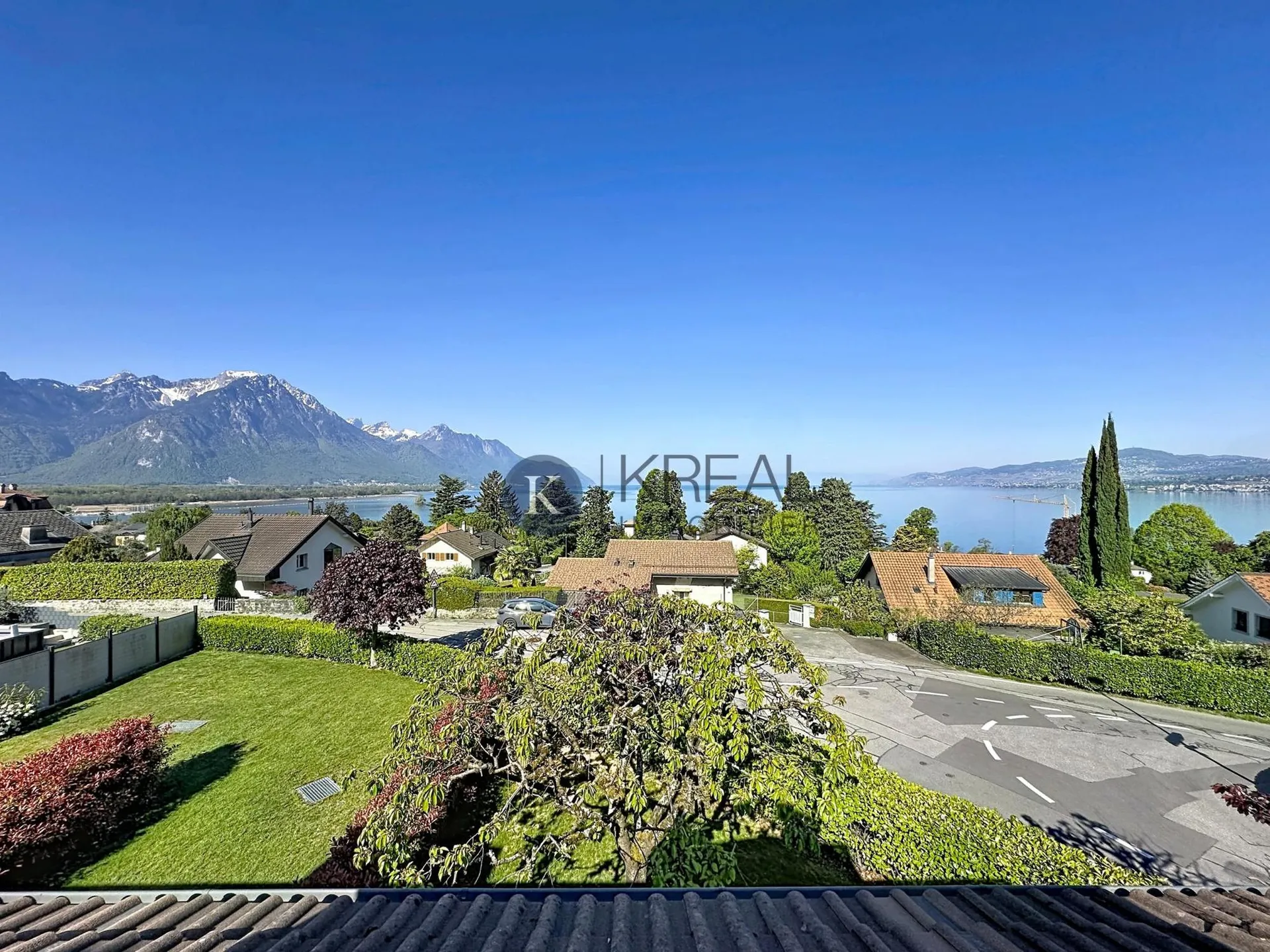Cadre idéal à Villeneuve ? Superbe villa de 6.5 Pièces avec vue sur le lac
