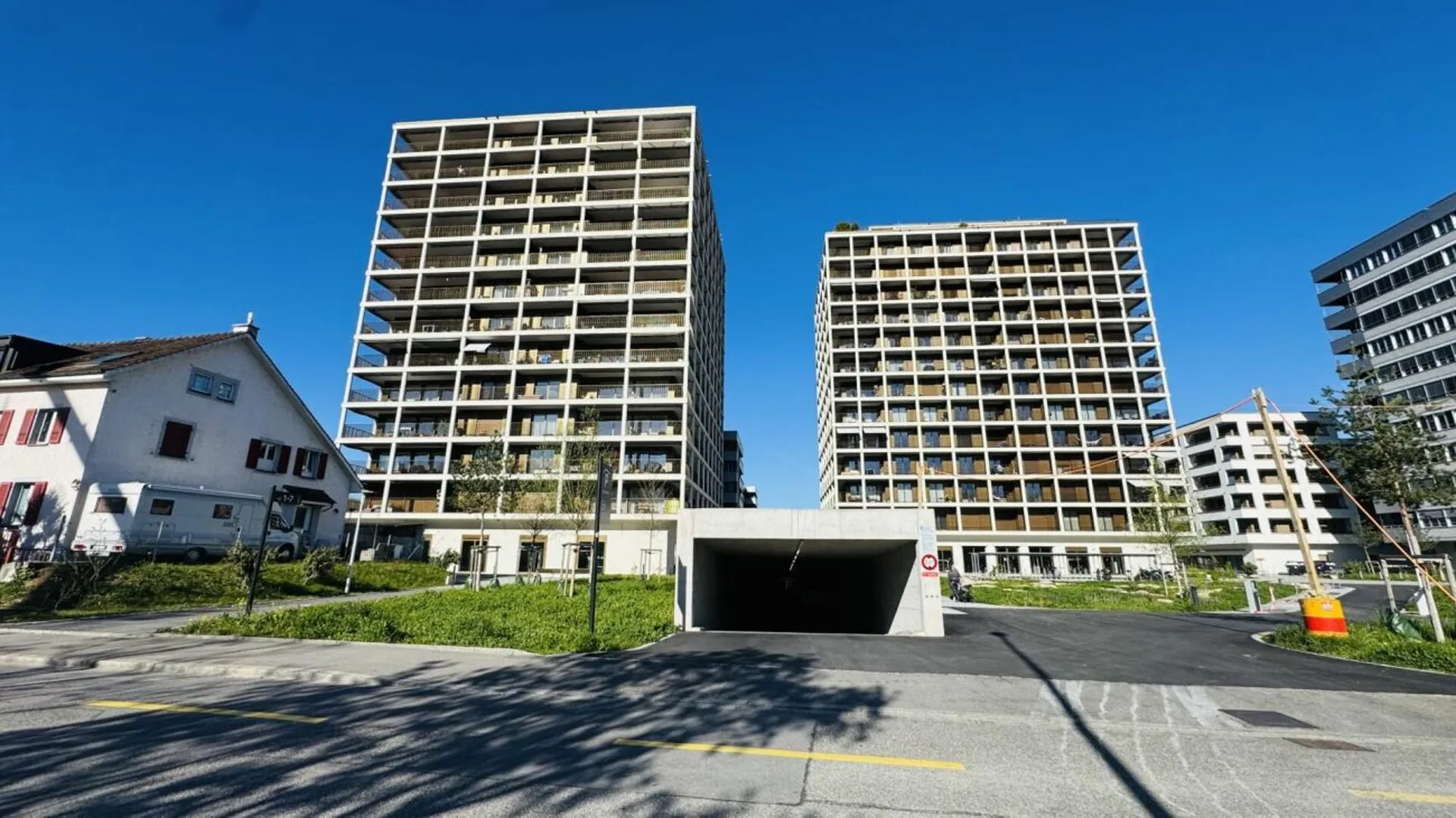 Ausgebauter Neubau-Gewerberaum - 104 m², 3.50 m Raumhöhe