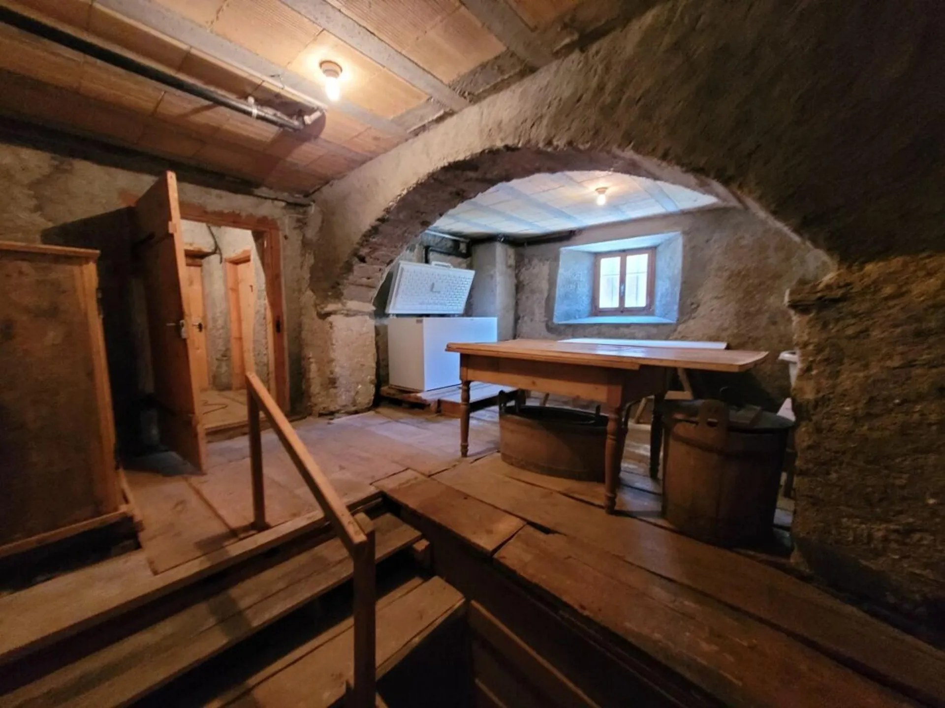 Image 12