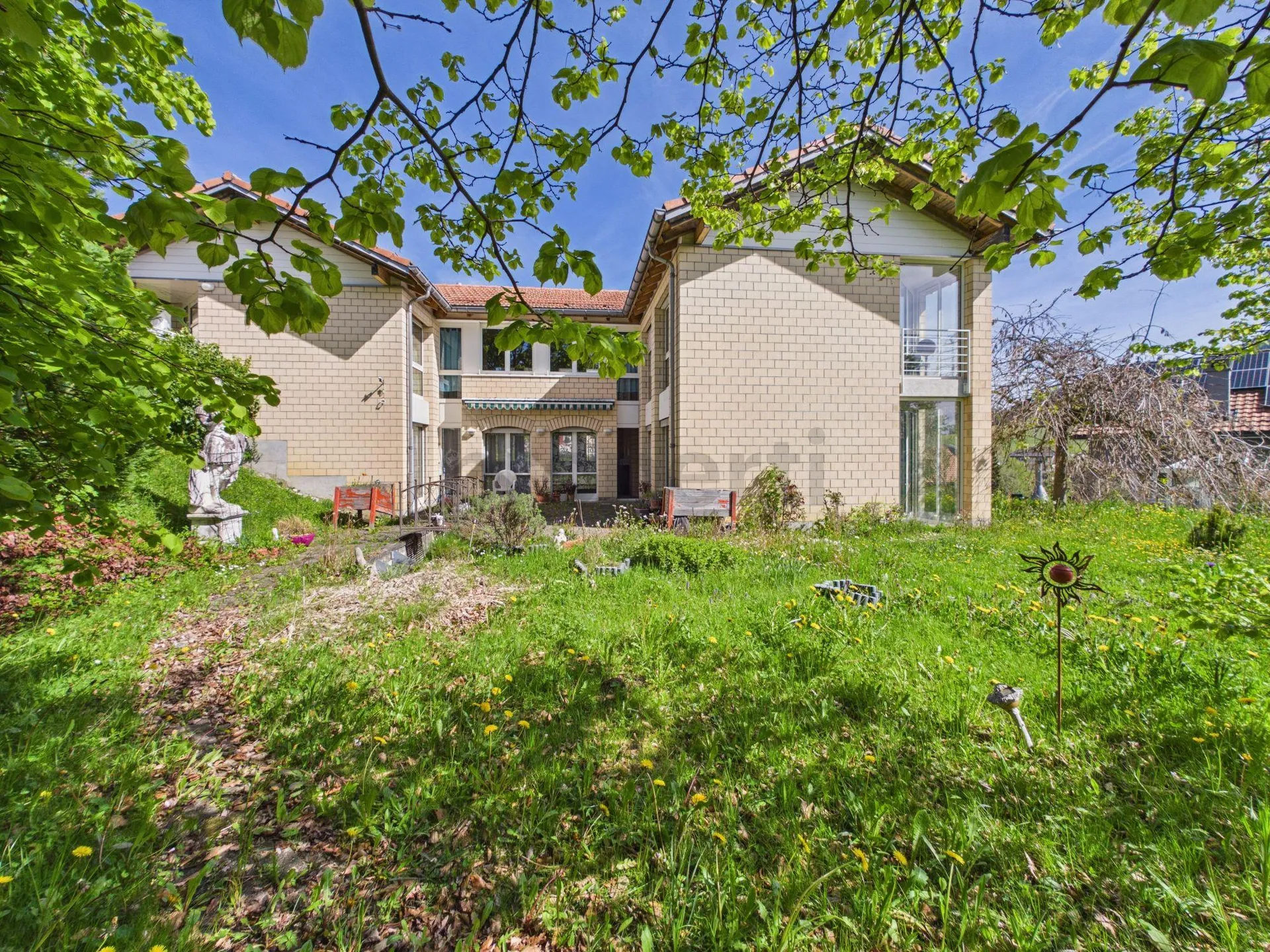 Spacieuse maison individuelle de 6 pièces avec vue dégagée