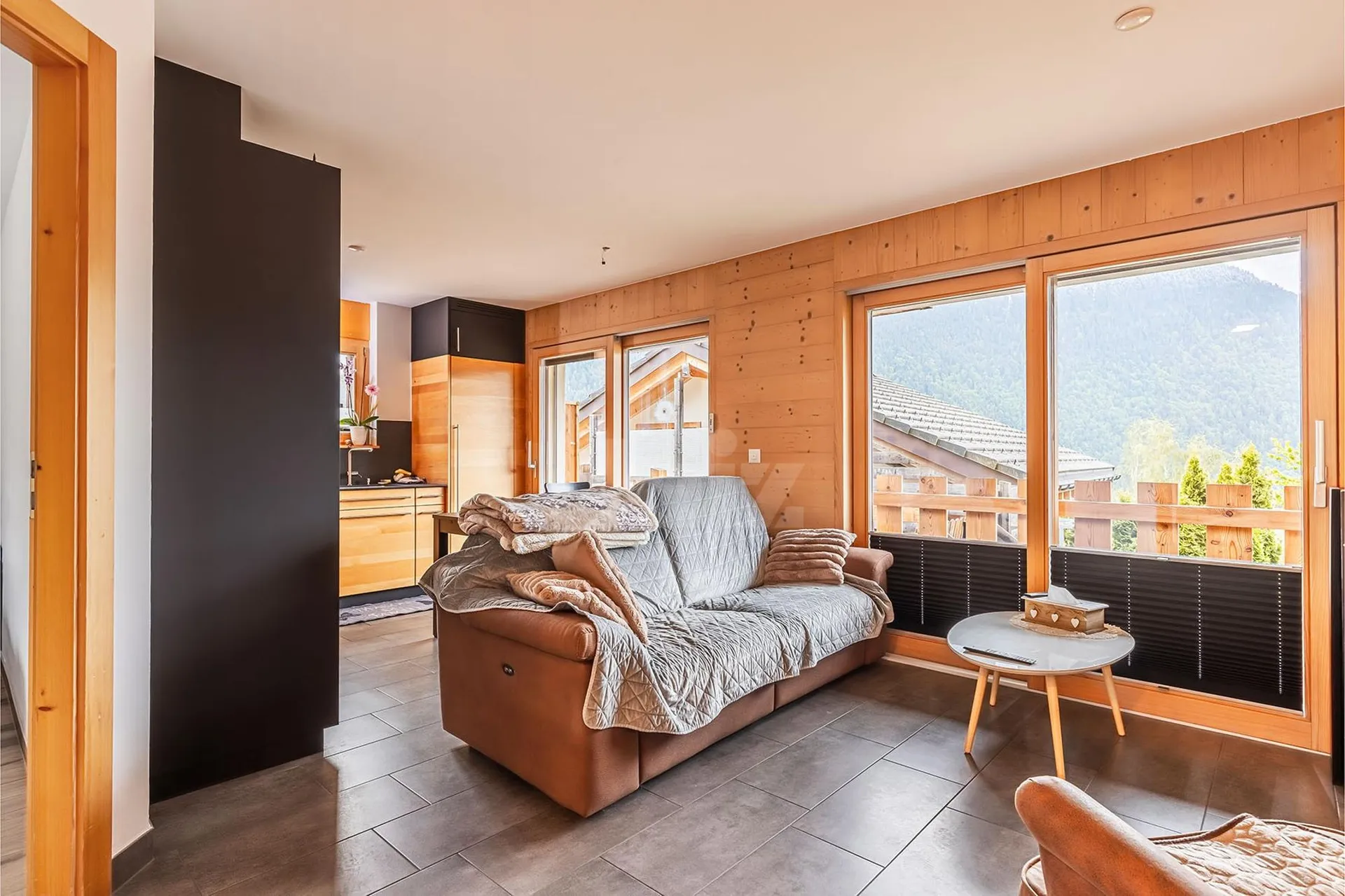 Superbe appartement rénové avec terrasse