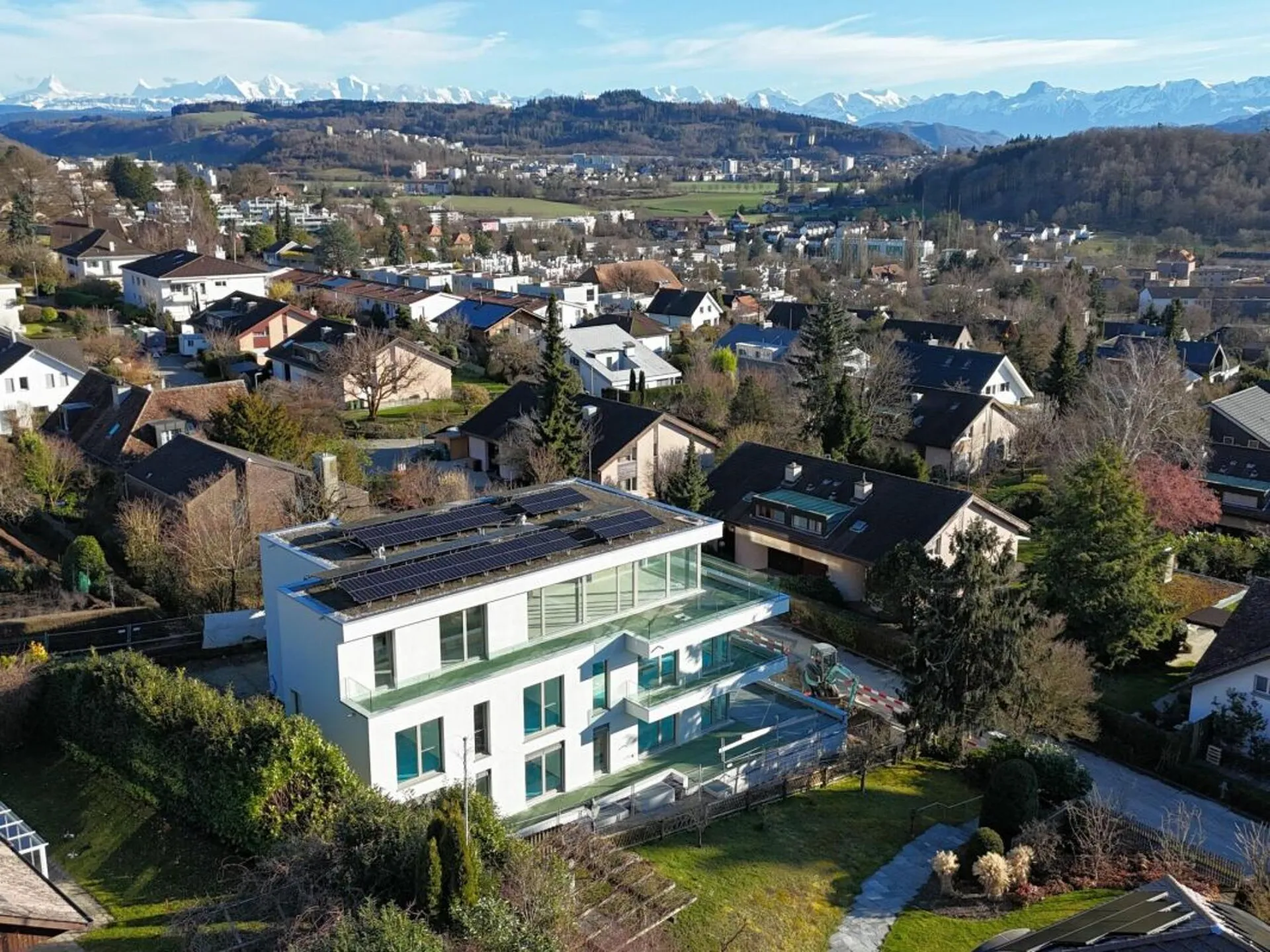 Exklusives Wohnen mit Weitblick in Ittigen