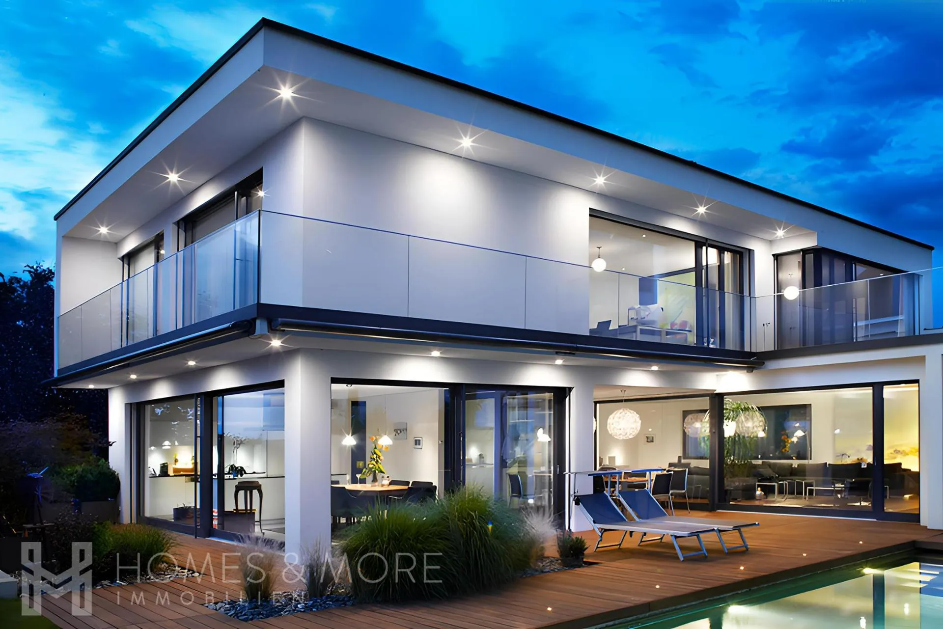 MODERN ARCHITECTURE MEETS QUIET RESIDENTIAL LOCATION