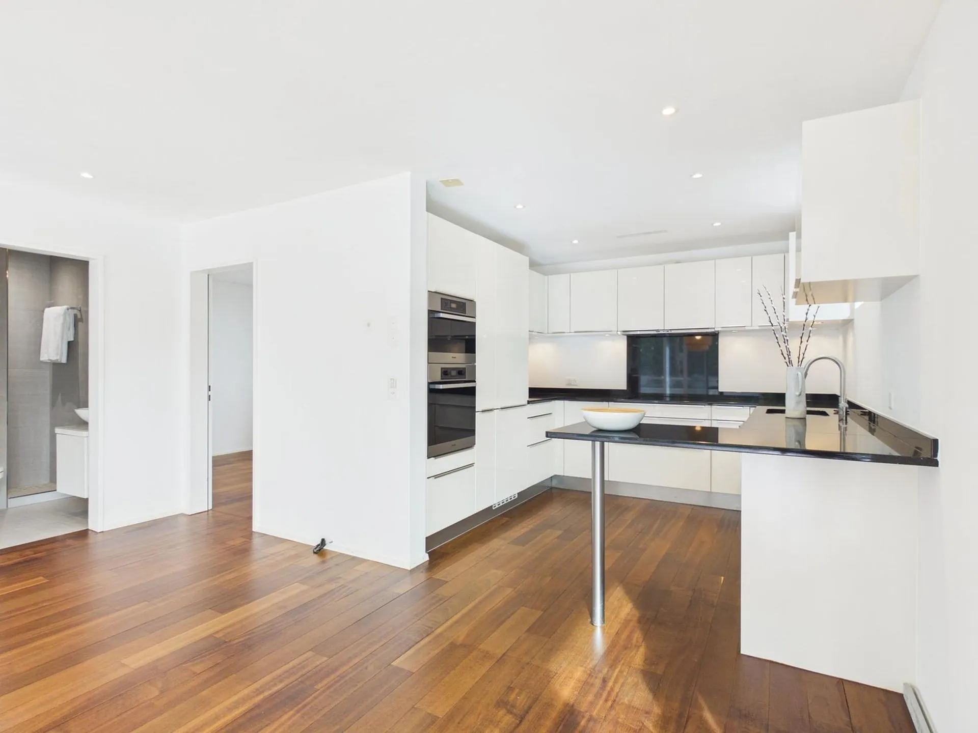 Exclusive Duplex Apartment with Spacious Terrace and Grill Bar
