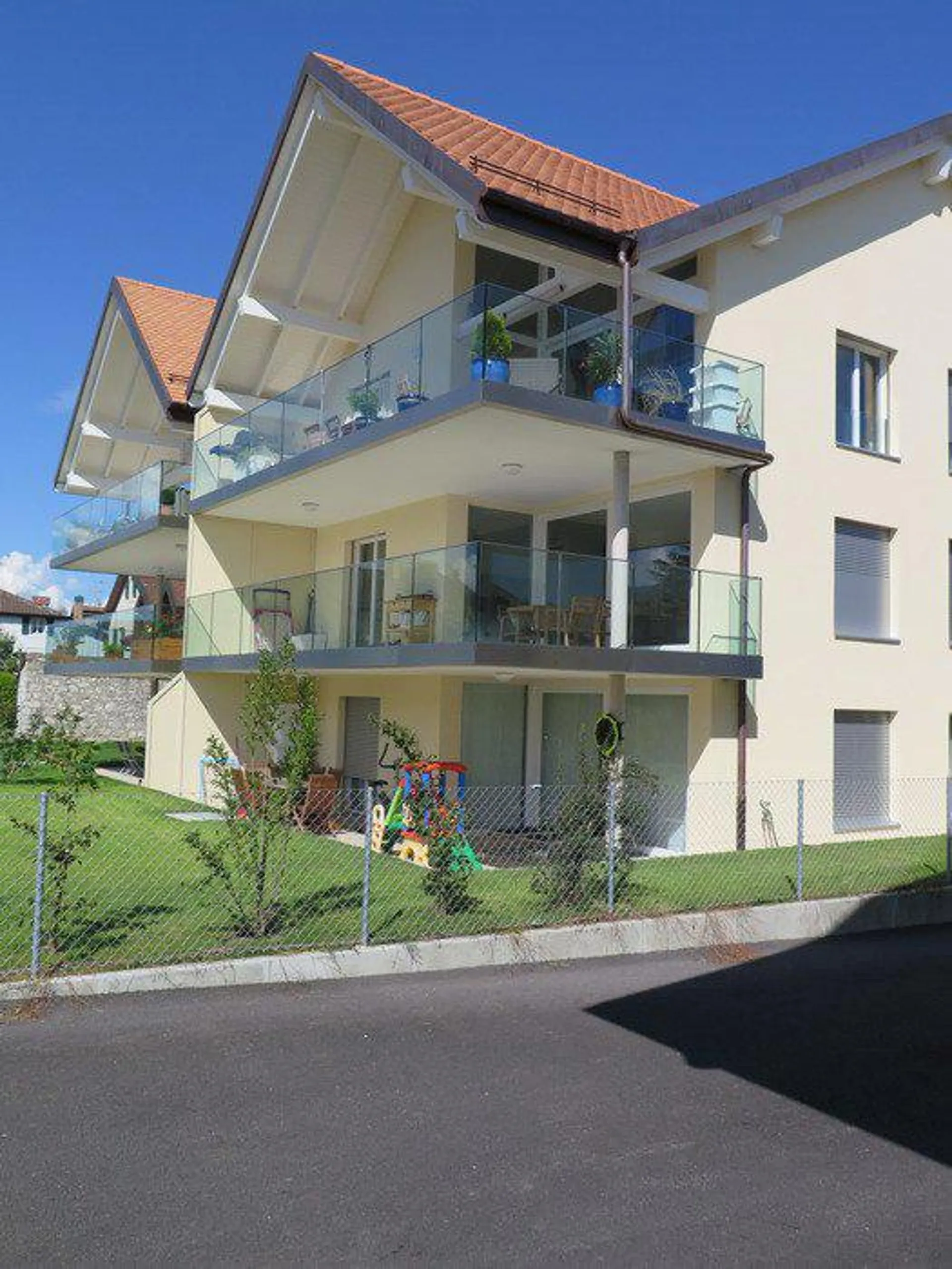 APPARTEMENT 4.5 PIECES (1ER ETAGE)
