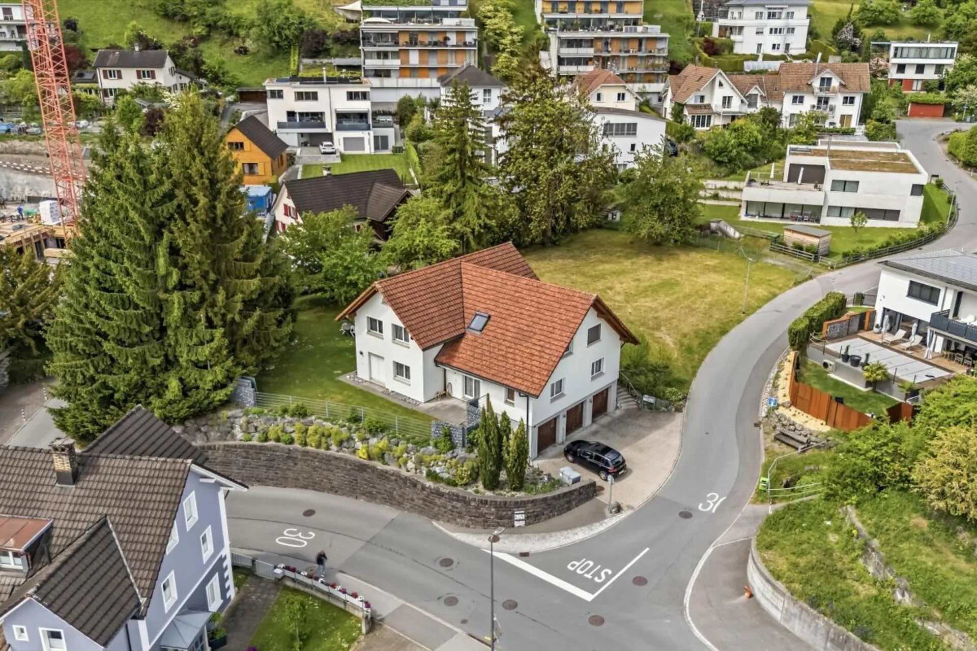 Grosszügiges Einfamilienhaus mit Einliegerwohnung