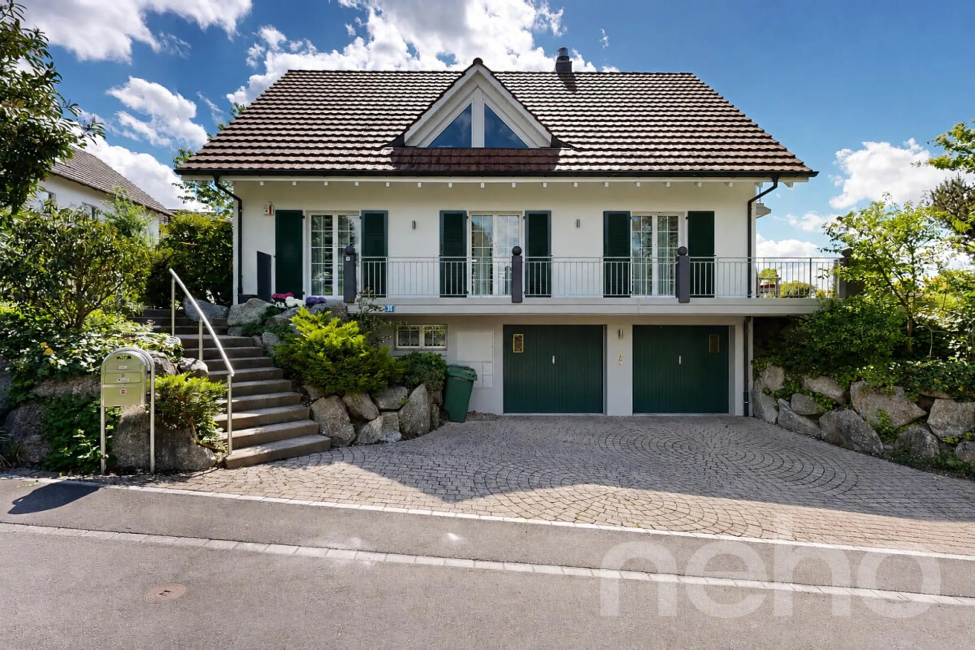 Attraktives 5.5-Zimmer-Einfamilienhaus mit unverbaubarer Aussicht