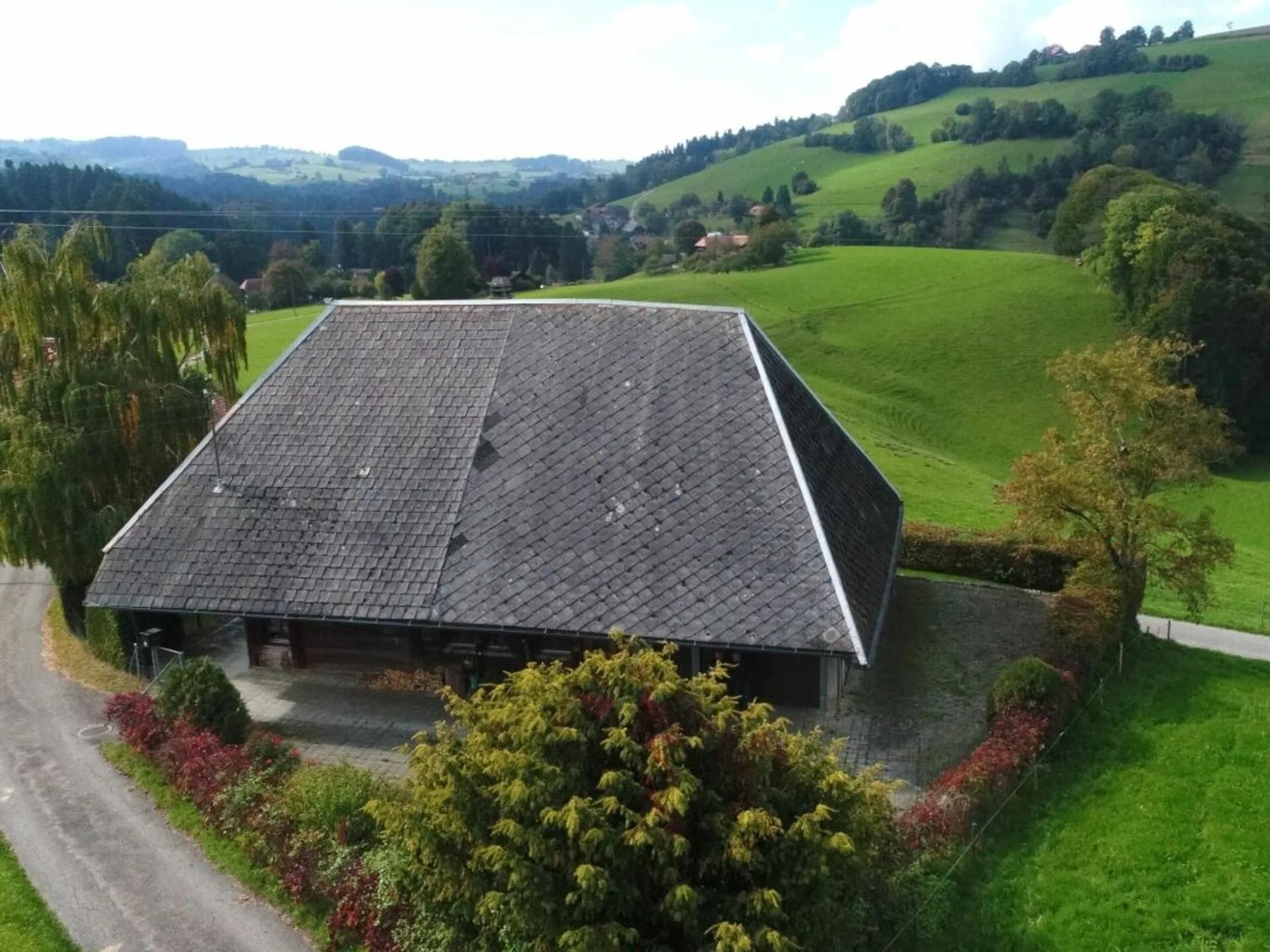 Umgebautes und teilsaniertes Bauernhaus in ruhiger Umgebung mit Fernsicht und Garage