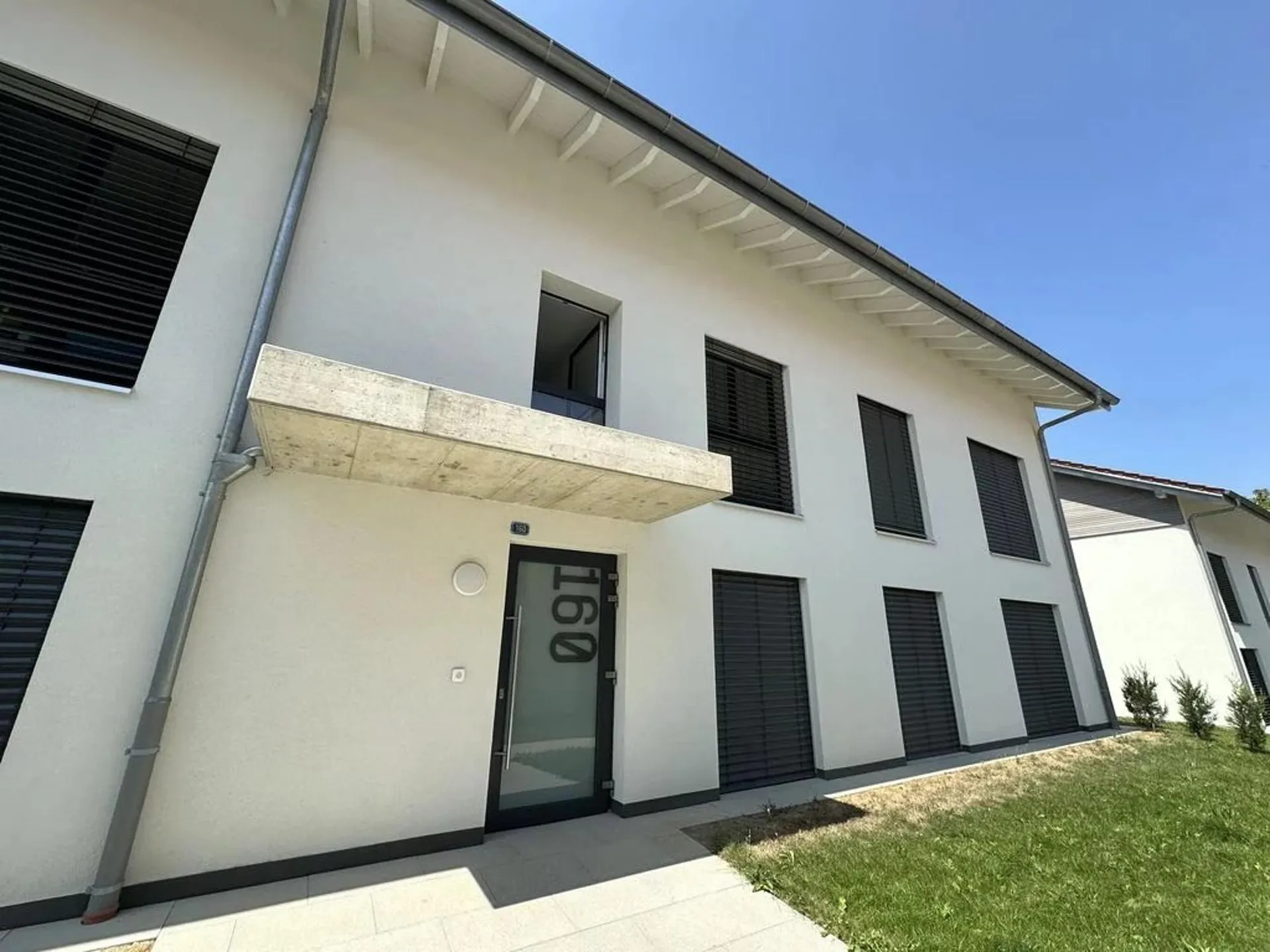 Appartement de 4.5 pièces au rez-de-chaussée
