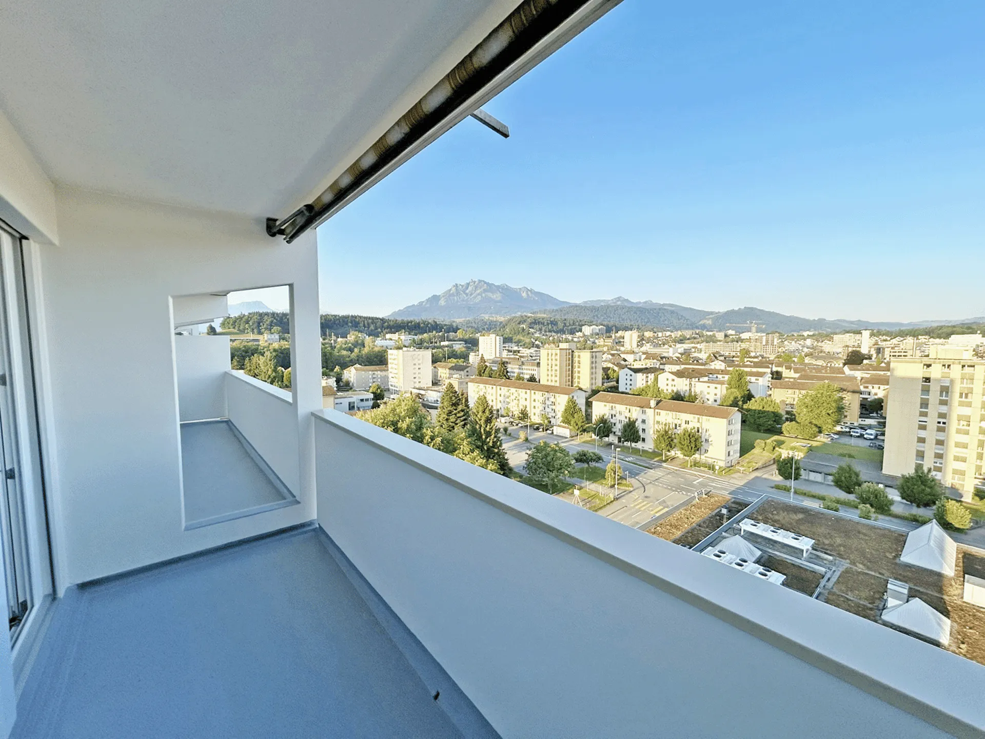 Herrliche Aussichten - neu renoviert und absolut zentral
